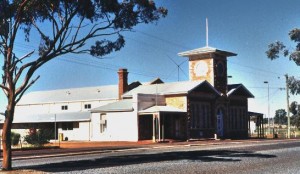 menzies town hall 1999